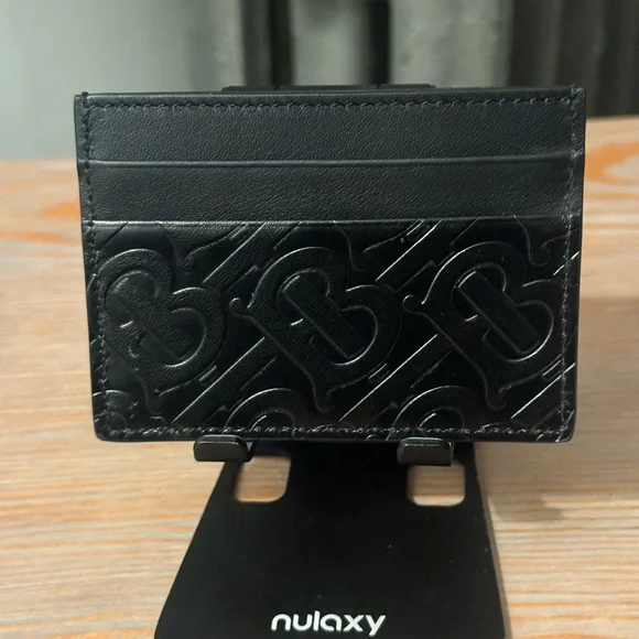 Burberry Embossed black - Picture 12 of 12